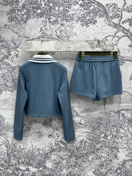 Costume female фото 7