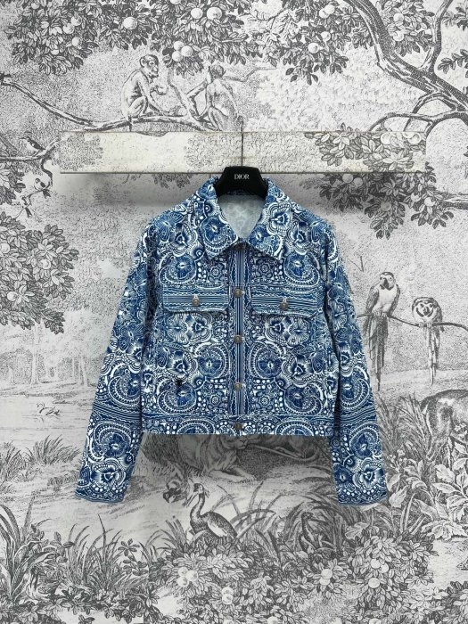 Куртка джинсовая женская