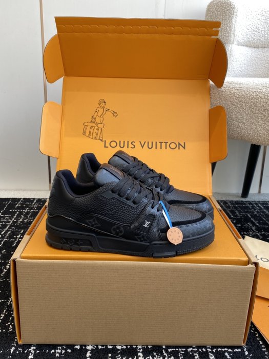 Кроссовки женские LV Trainer фото 3