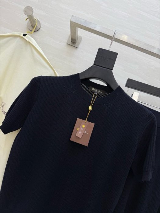 Costume female фото 7