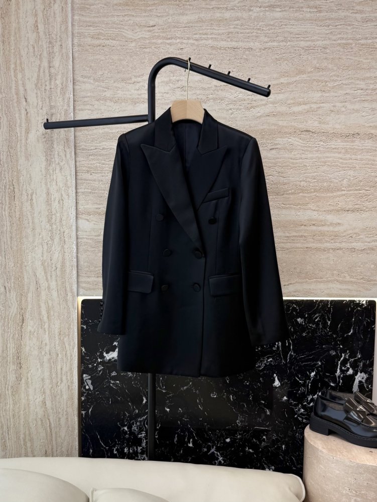 Блейзер с длинными рукавами