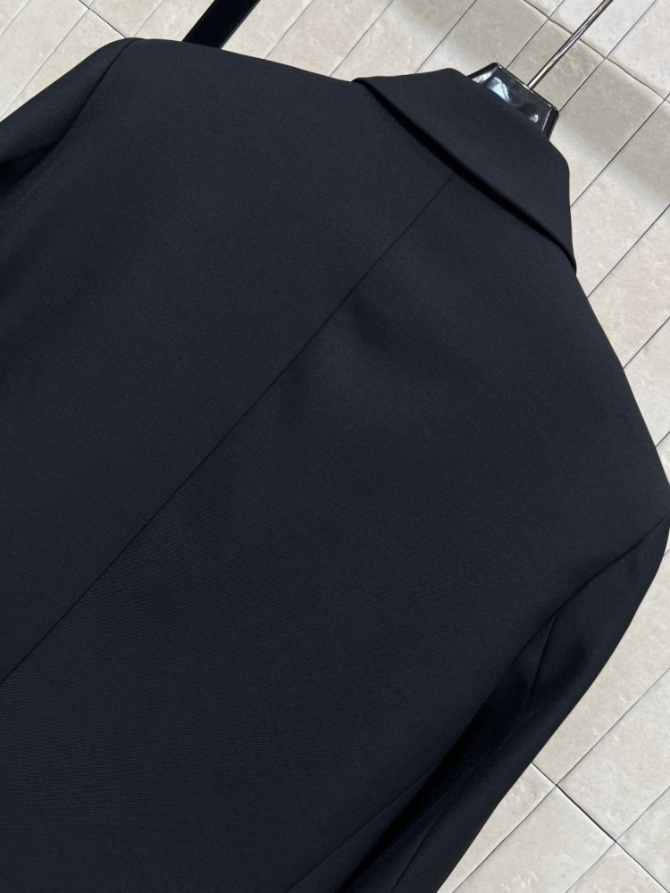 Блейзер с лацканами женский фото 8