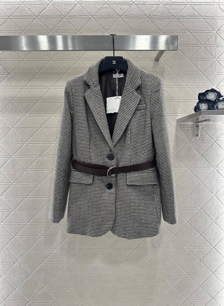 Блейзер з поясом жіночий