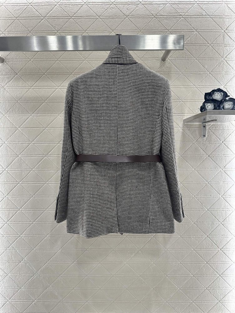 Блейзер з поясом жіночий фото 3