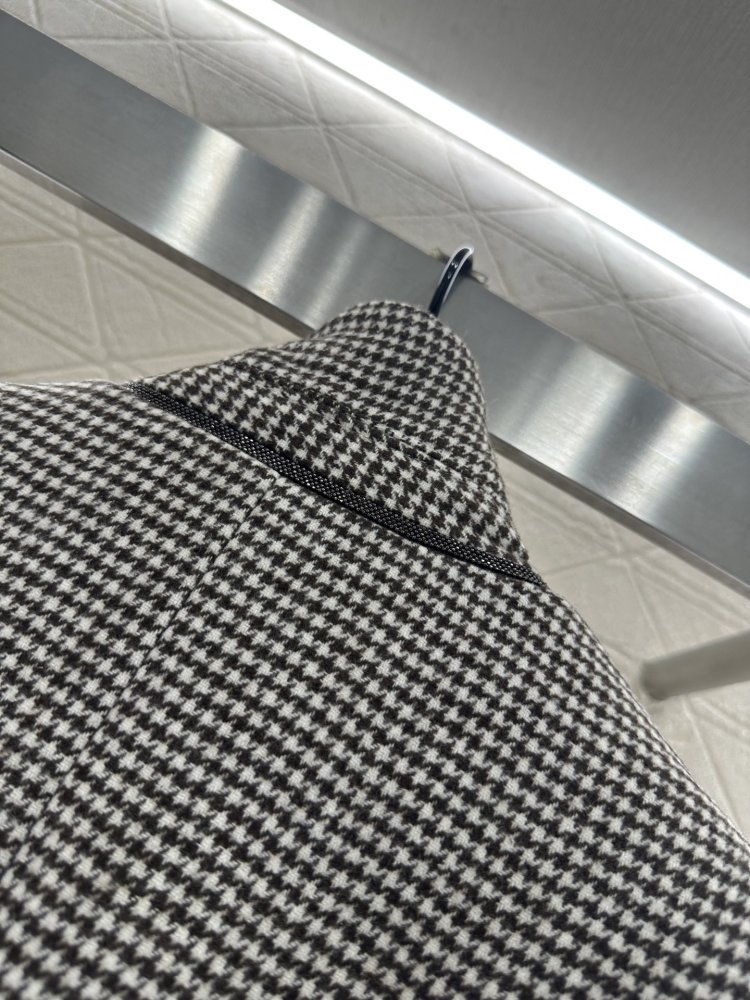 Блейзер з поясом жіночий фото 7