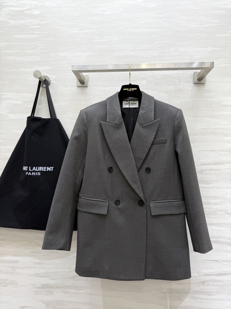 Blazer from broad shoulders female