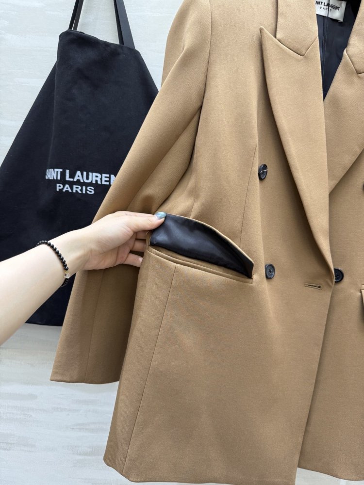 Блейзер з широкими плечима жіночий фото 8