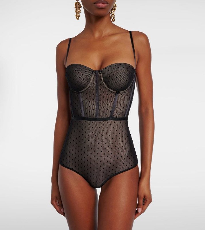 Bodysuit at peas from fitting корсетным brim