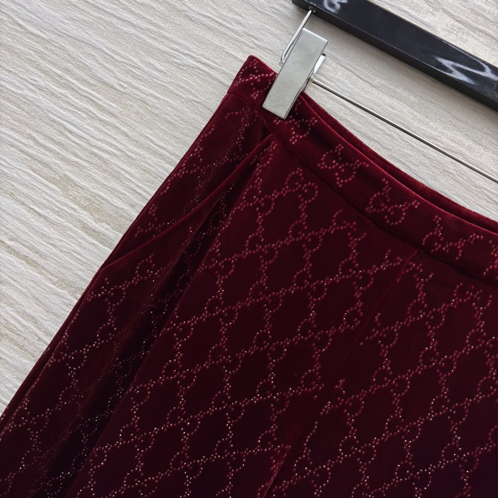 Бордові бархарные брюки жіночі фото 3