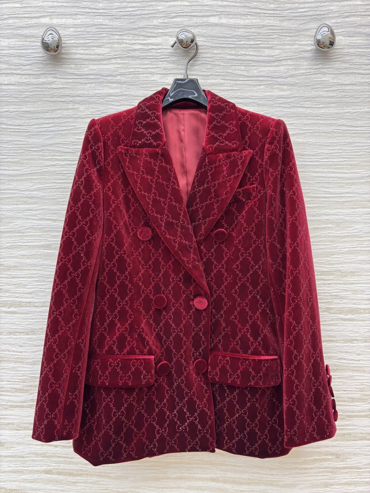 Бордовий оксамитовий піджак жіночий