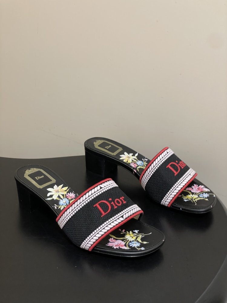 Босоножки Dior Secret Garden
