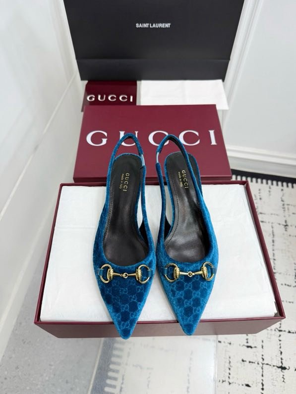 Босоножки Horsebit на каблуке с острым носком