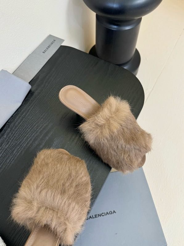 Sandals fur women's фото 2