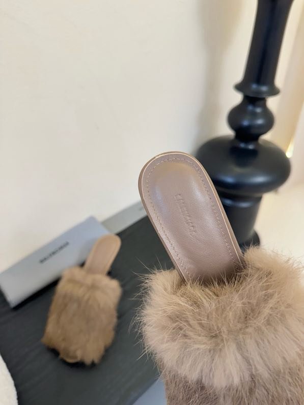 Sandals fur women's фото 4