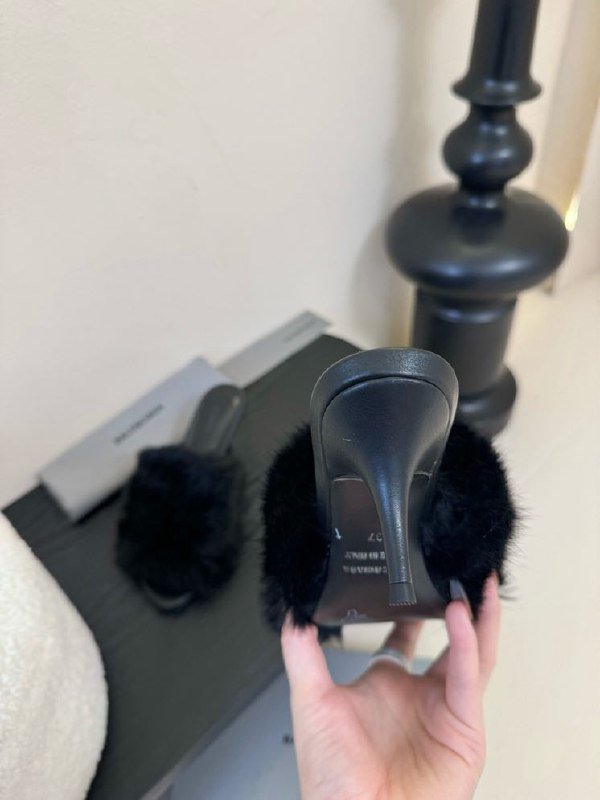 Sandals fur women's фото 4