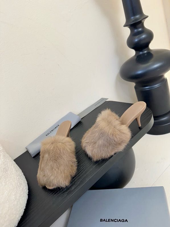 Sandals fur women's фото 5