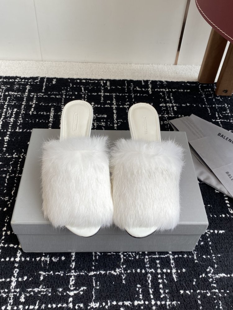 Босоножки на меху