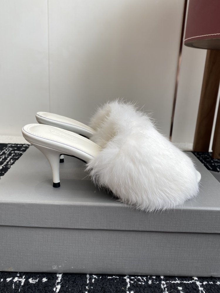 Босоножки на меху фото 2