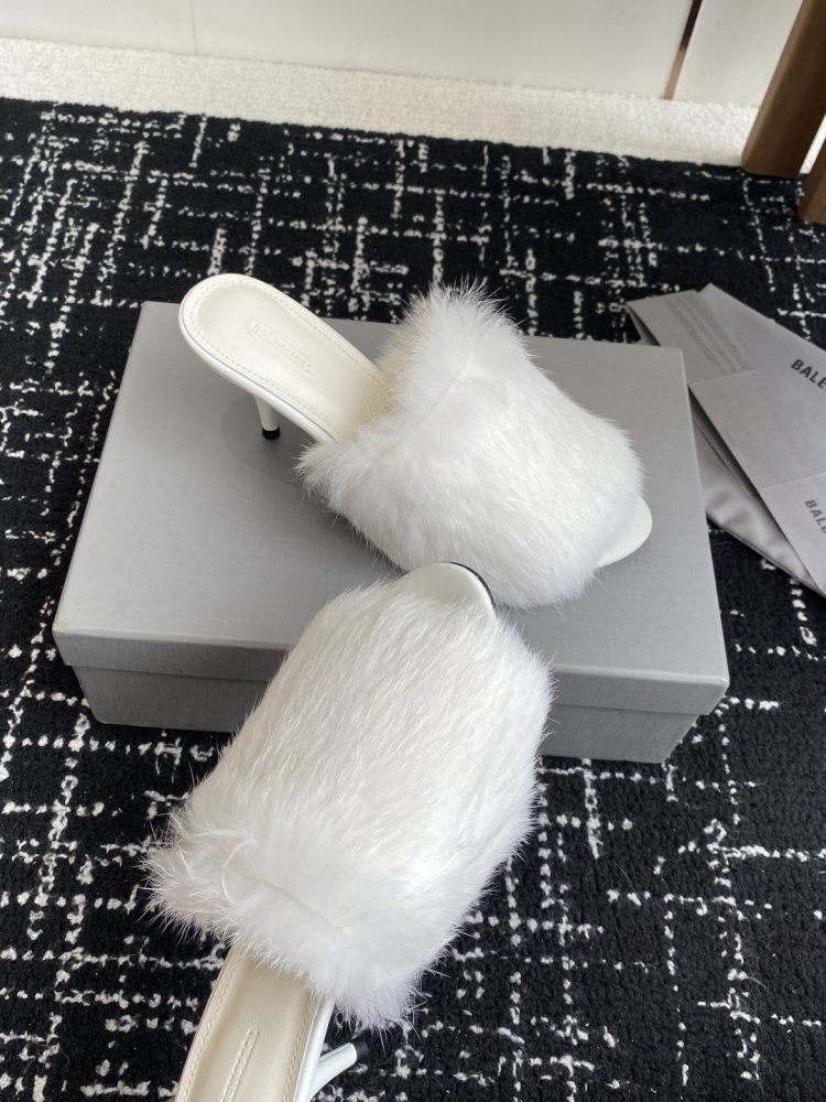 Босоножки на меху фото 5