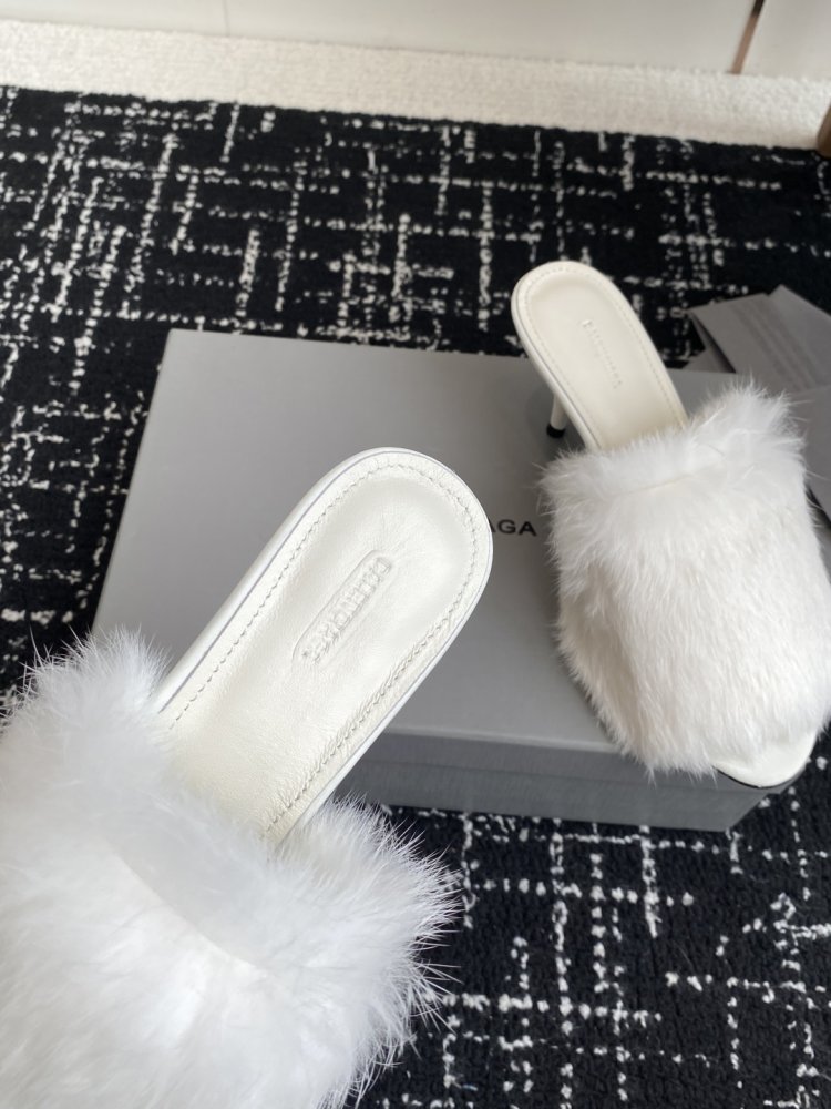 Босоножки на меху фото 7