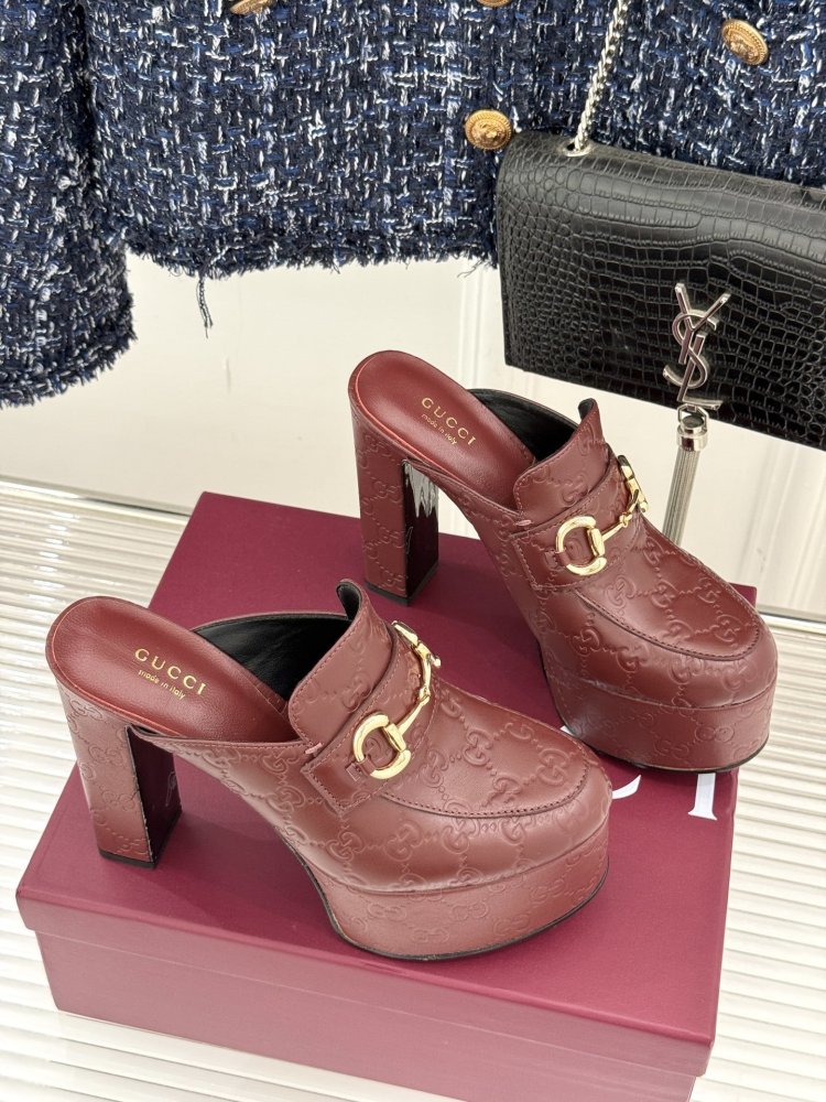 Босоножки на платформе и высоком каблуке фото 3