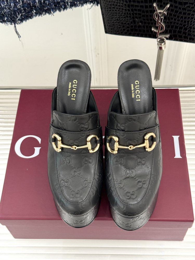 Босоножки на платформе и высоком каблуке фото 4