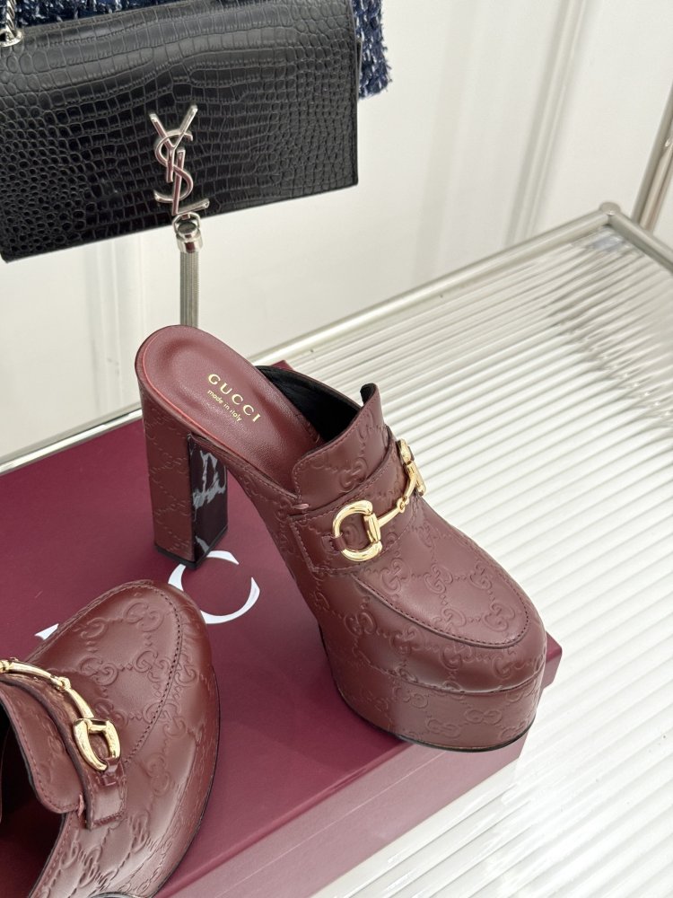 Босоножки на платформе и высоком каблуке фото 5