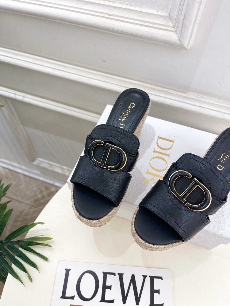 Босоножки на платформе и высоком каблуке фото 5