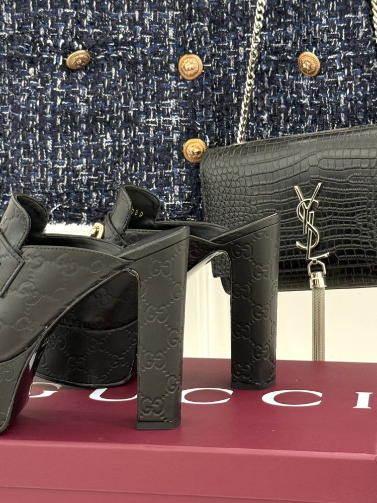 Босоножки на платформе и высоком каблуке фото 6