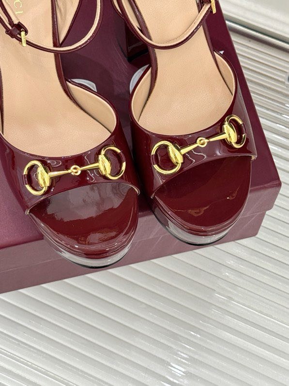 Босоніжки на платформі і високому підборах фото 6