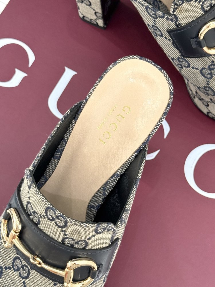 Босоножки на платформе и высоком каблуке фото 8