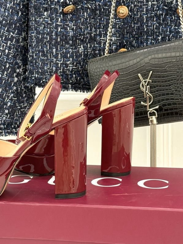 Босоніжки на платформі і високому підборах фото 8