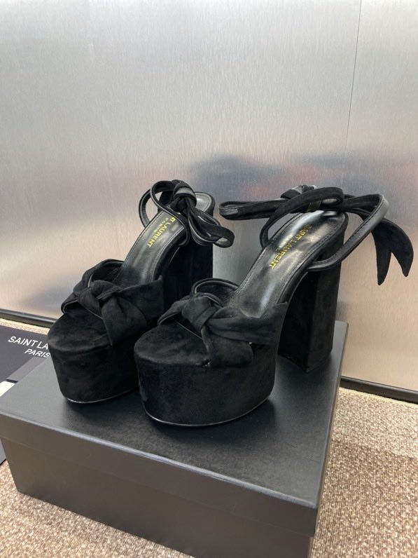 Sandals on platform from high heel фото 3