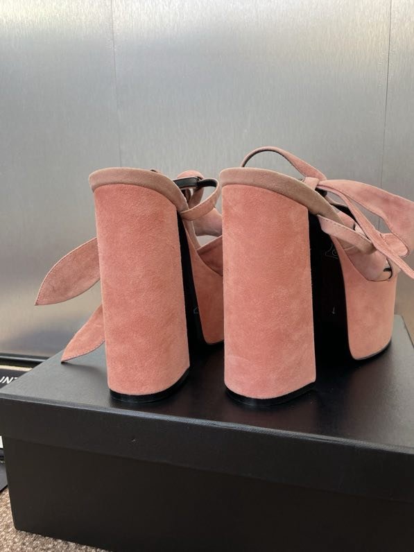 Sandals on platform from high heel фото 4