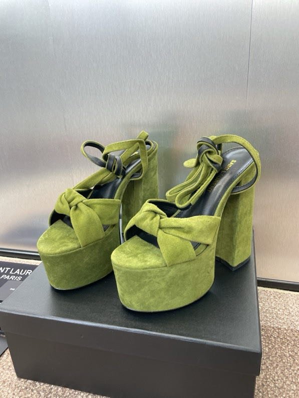 Sandals on platform from high heel фото 4