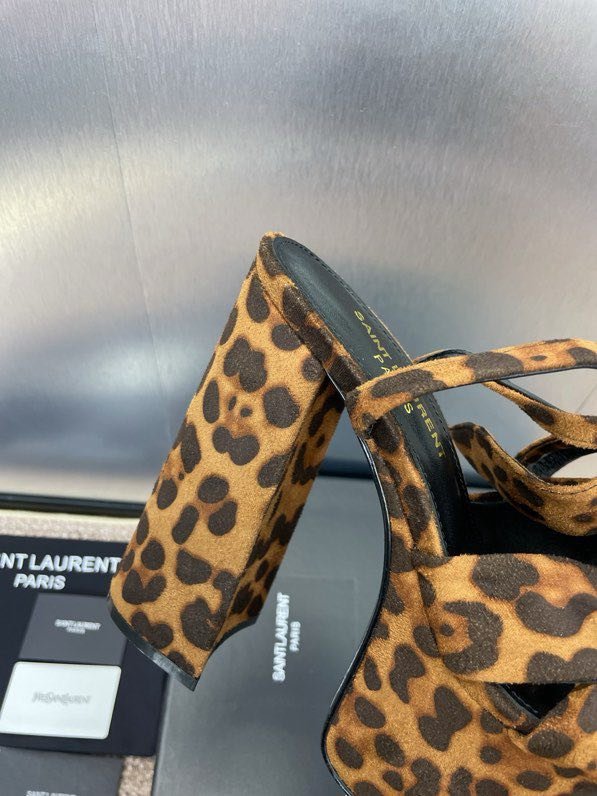 Sandals on platform from high heel фото 4