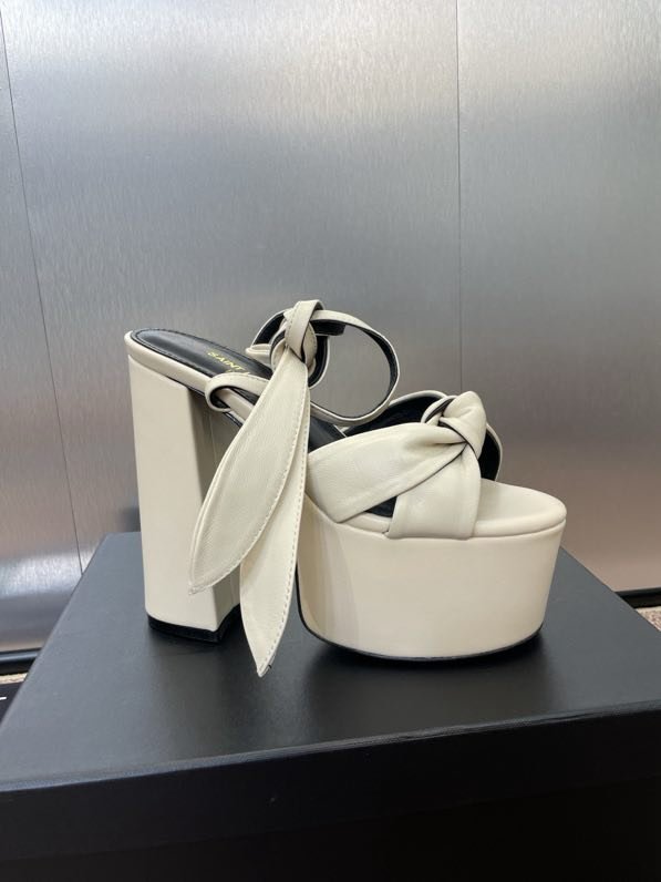 Sandals on platform from high heel фото 5