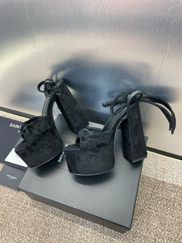 Sandals on platform from high heel фото 5