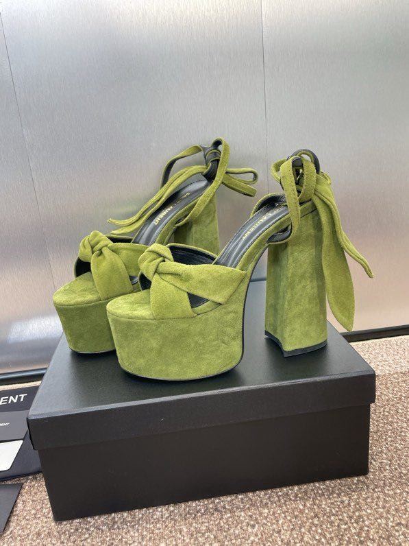 Sandals on platform from high heel фото 5