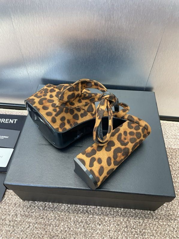 Sandals on platform from high heel фото 5