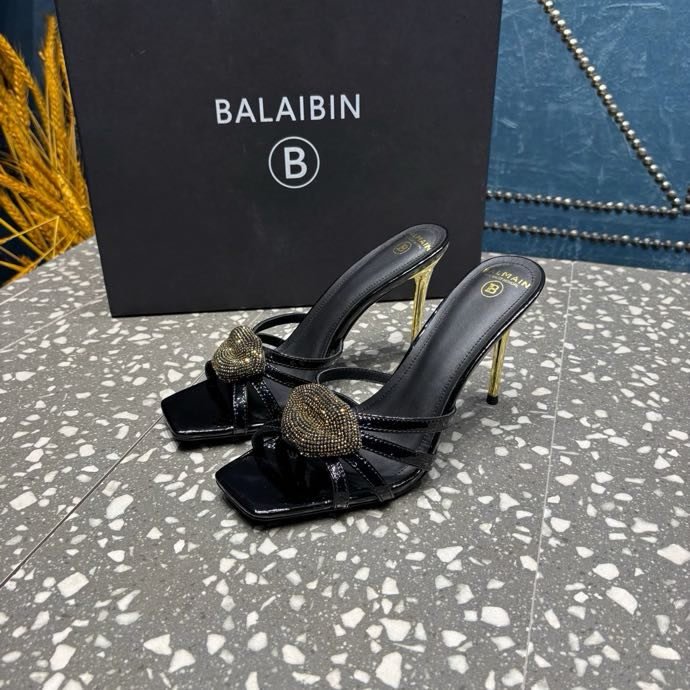 Босоножки на шпильке фото 4