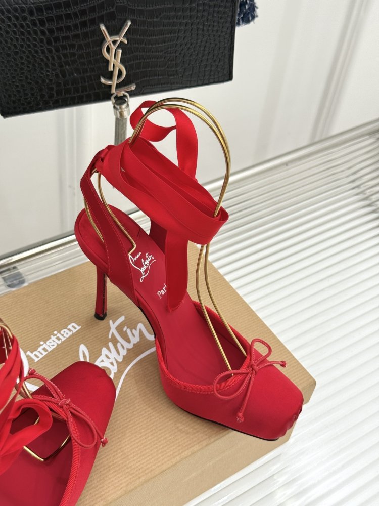 Босоножки на шпильке фото 5