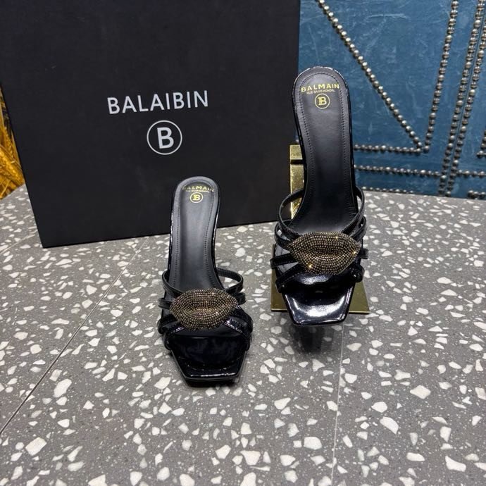 Босоножки на шпильке фото 6