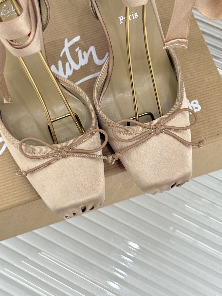 Босоножки на шпильке фото 7