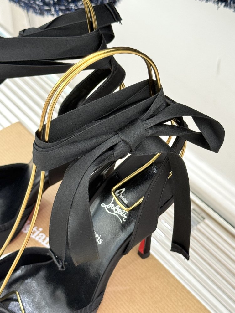 Босоножки на шпильке фото 8