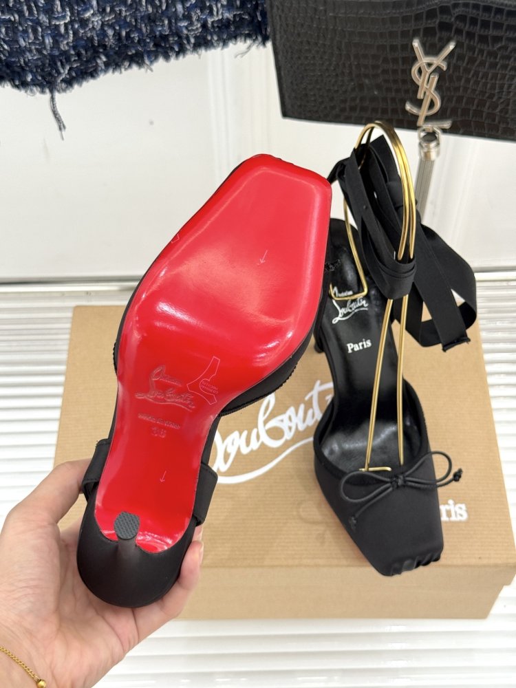 Босоножки на шпильке фото 9