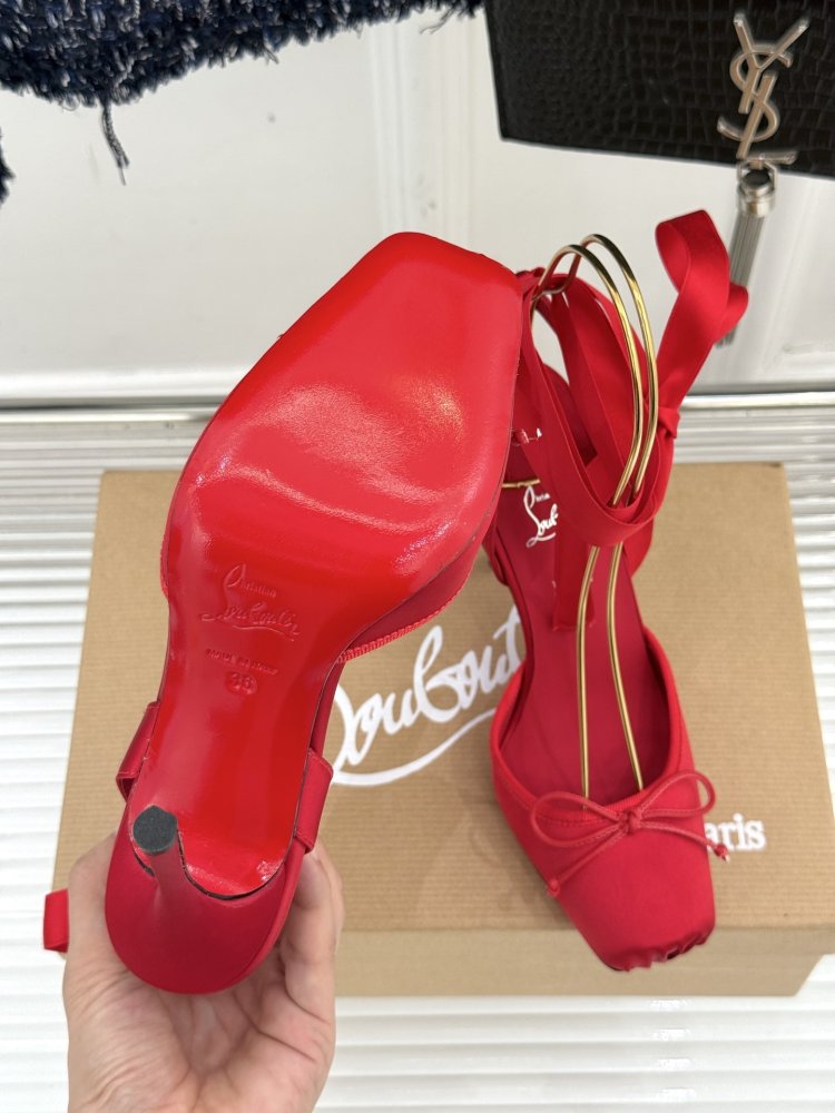 Босоножки на шпильке фото 9