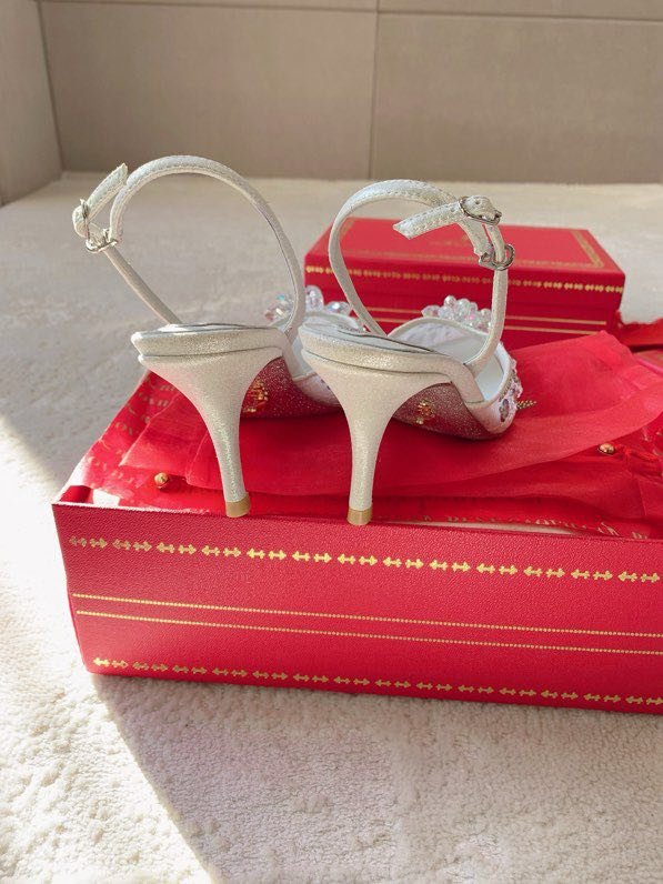 Босоножки на среднем каблуке фото 4