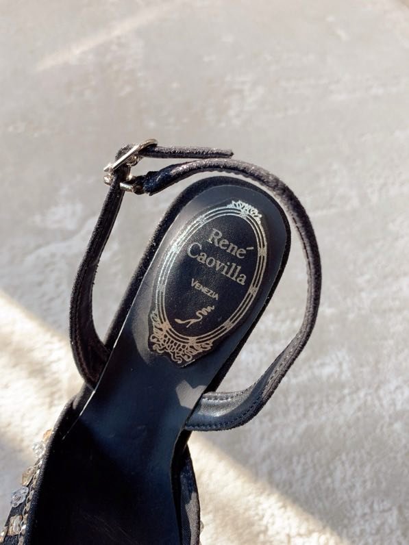 Босоножки на среднем каблуке фото 5