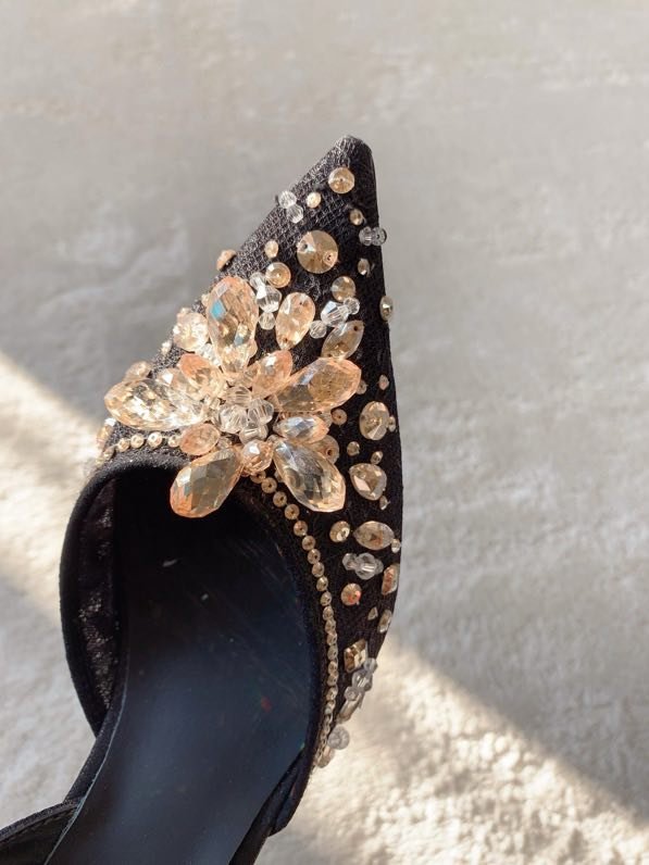 Босоножки на среднем каблуке фото 6